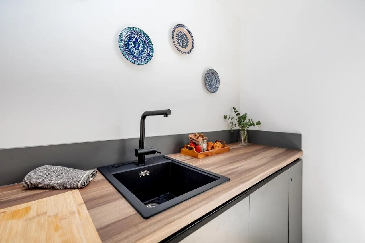 Apartamentos Realejo - Diseno, Confort Y Encanto En El Centro Historico De Granada