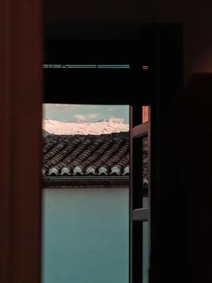 Apartamentos Realejo - Diseno, Confort Y Encanto En El Centro Historico De Granada